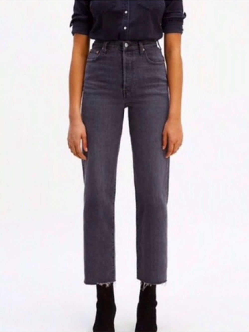 Levi's High-Rise Ribcage straight ankle Jeans with raw hem- grey/black wash